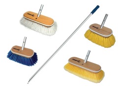 Deluxe deck brushes
